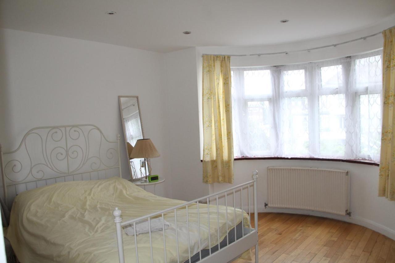 Beautiful Double Bedroom Edgware Extérieur photo