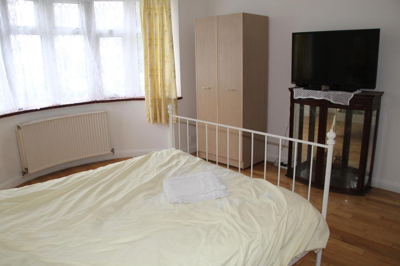 Beautiful Double Bedroom Edgware Extérieur photo